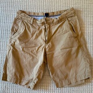 Gap Men’s Khaki Chino Shorts
